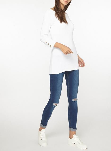 a person posing for a picture