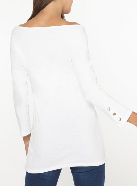 a person posing for the camera